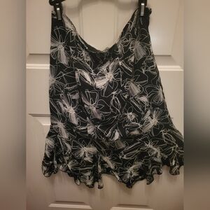 KAREN KANE Skirt Womens Size 10 Floral print. Fluted, Flowy Bottom.